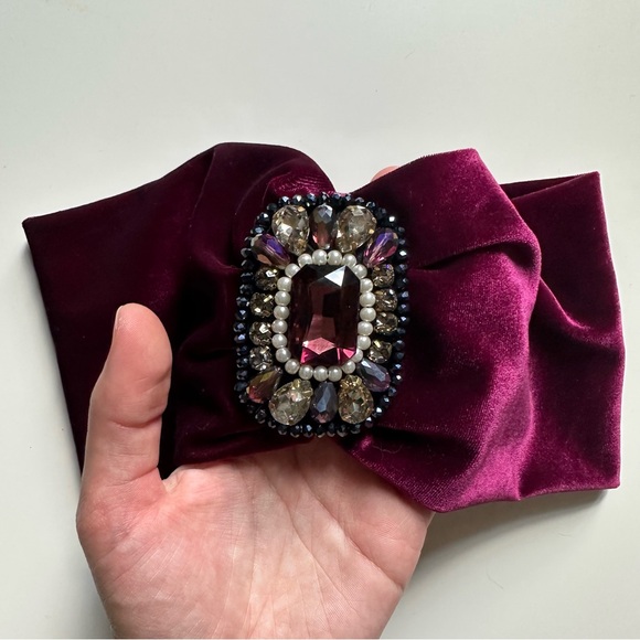 TOPSHOT velvet jeweled HEADBAND - Picture 2 of 5